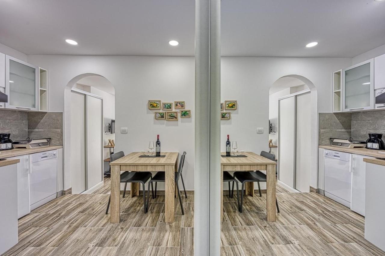 פורץ Apartments Claudio מראה חיצוני תמונה