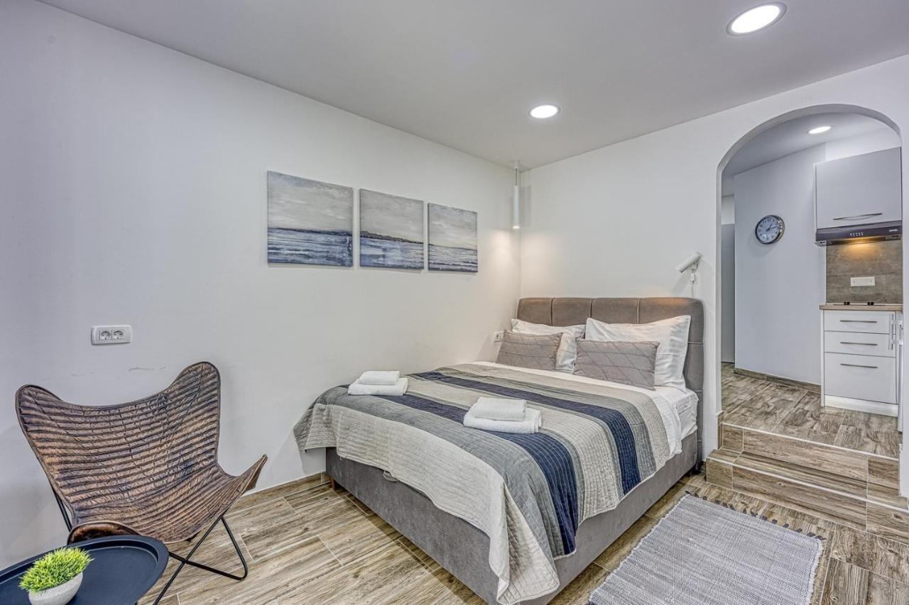 פורץ Apartments Claudio מראה חיצוני תמונה