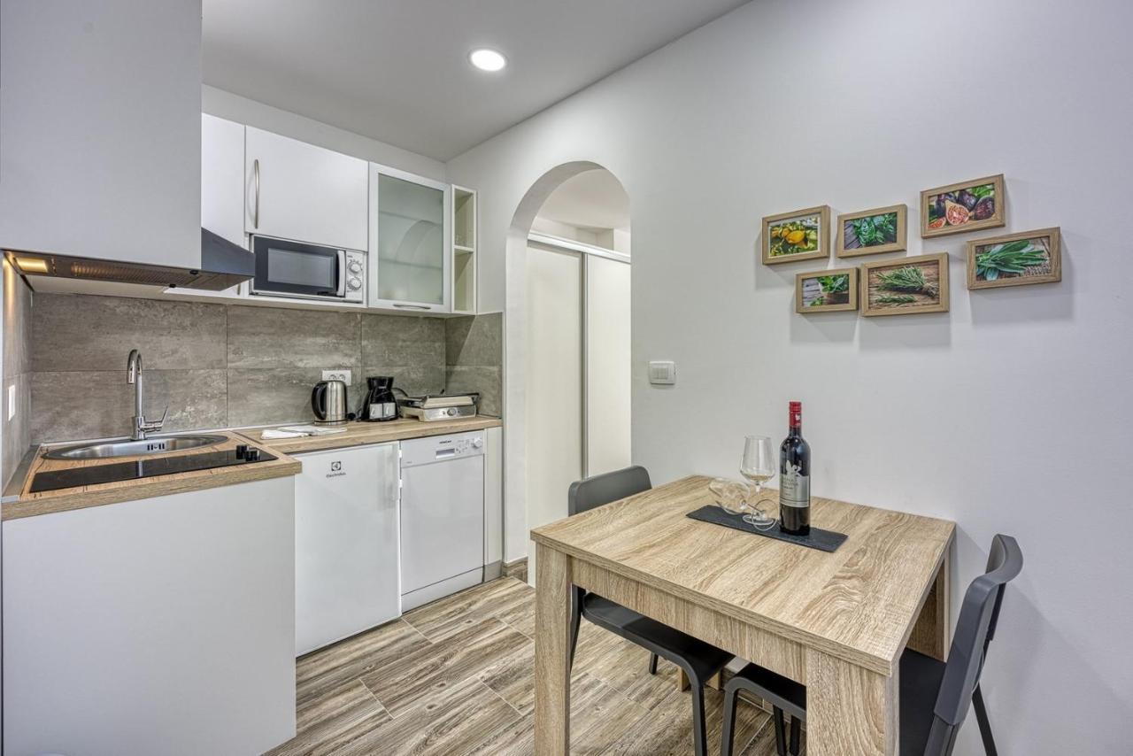 פורץ Apartments Claudio מראה חיצוני תמונה