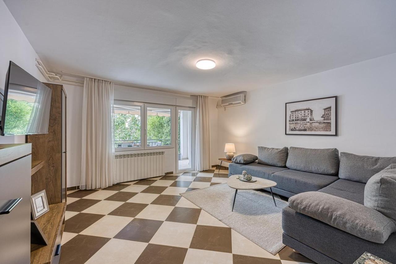פורץ Apartments Claudio מראה חיצוני תמונה